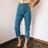 Mom-Jeans mit hoher Taille